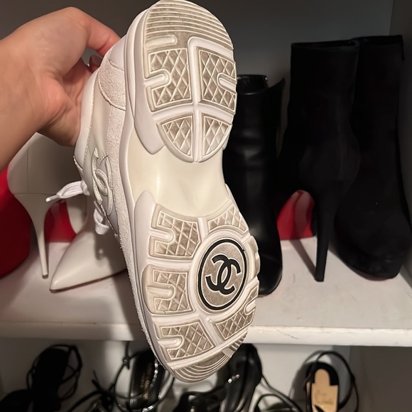 CLOSET CLEAROUT! EVERYTHING MUST GO!‼️ - Picture 3 of 5